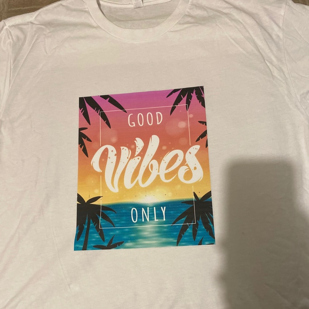 Good vibes T-shirt